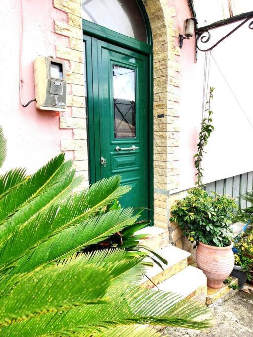 Voukamvilia Boutique Apartment Ágios Matthaíos Buitenkant foto